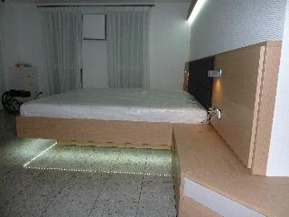 Schlafzimmer Eiche mit LED Beleuchtung