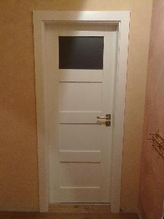 Zimmertür massiv weiß lackiert